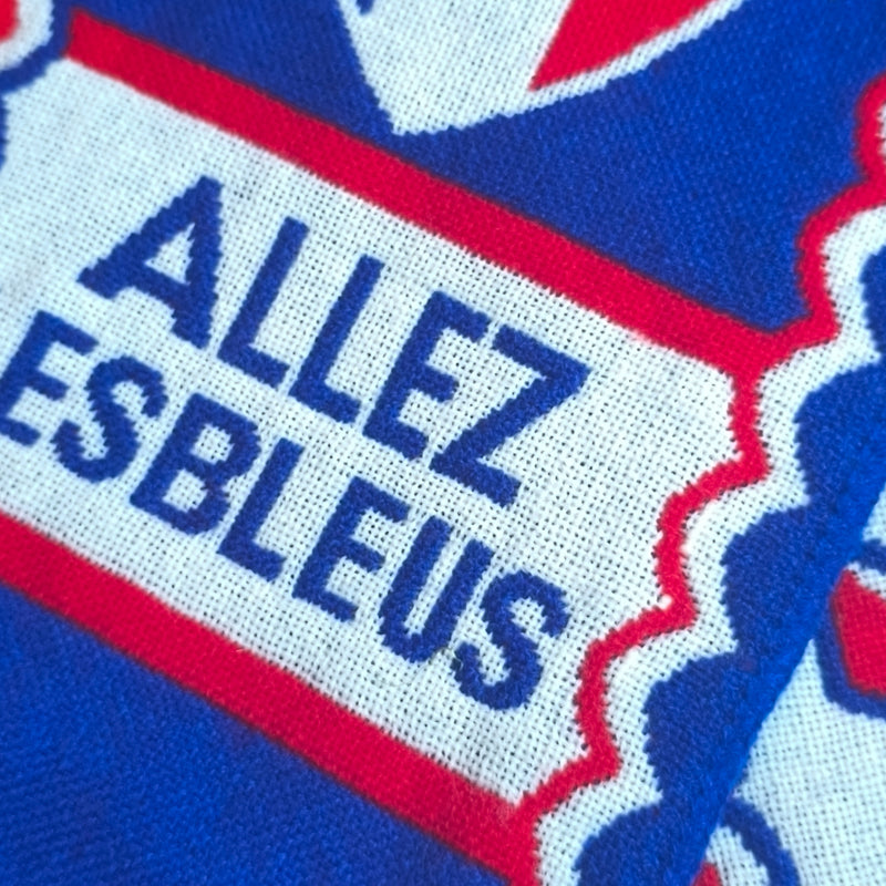 Écharpe d'occasion de la France "Allez les bleus".
