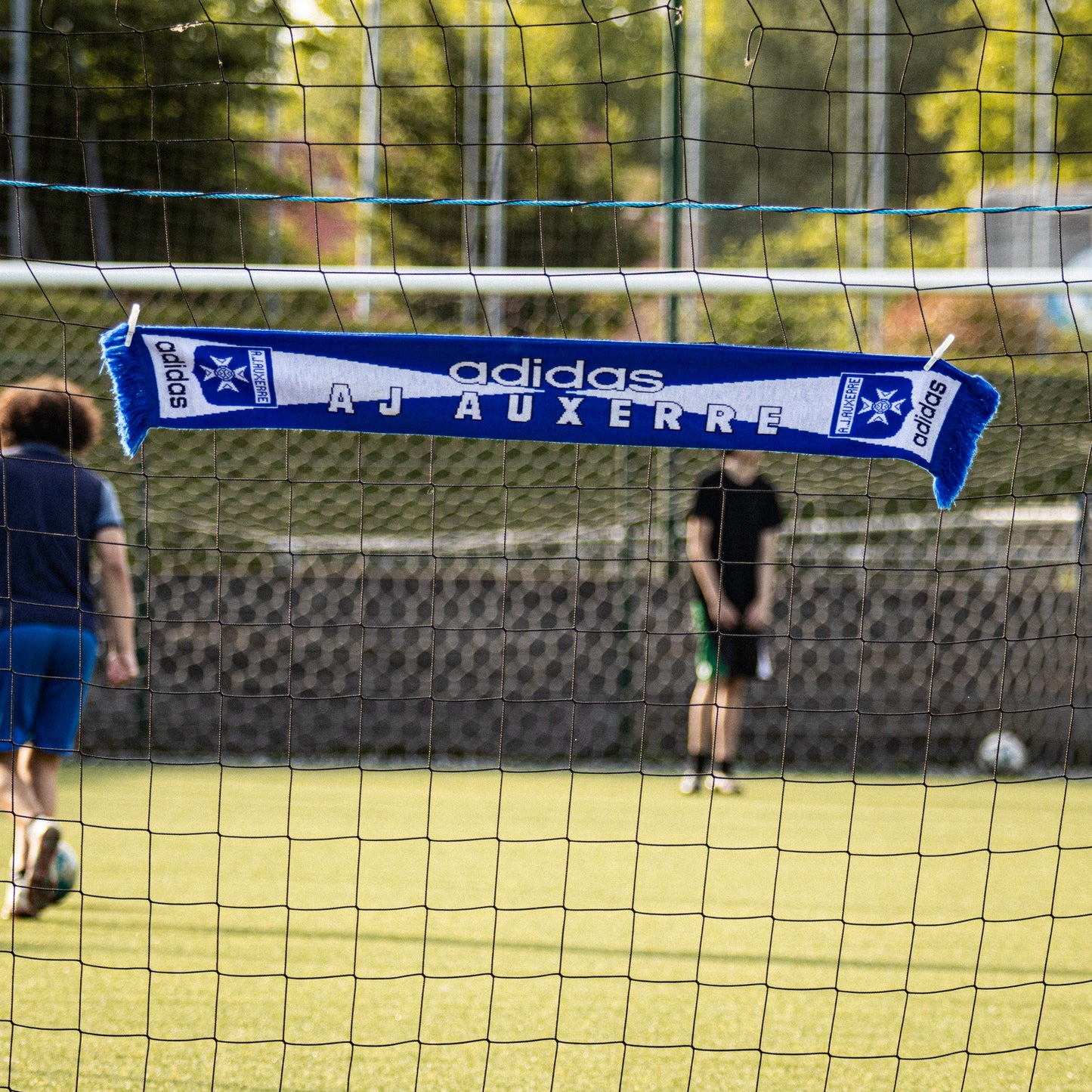 Écharpe d'occasion Adidas de l'AJ Auxerre .