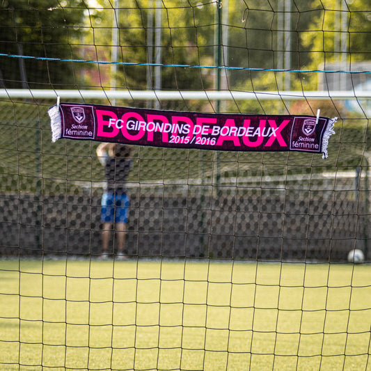 Écharpe d'occasion des Girondins de Bordeaux (féminines) "FC Girondins de Bordeaux 2015/2016".