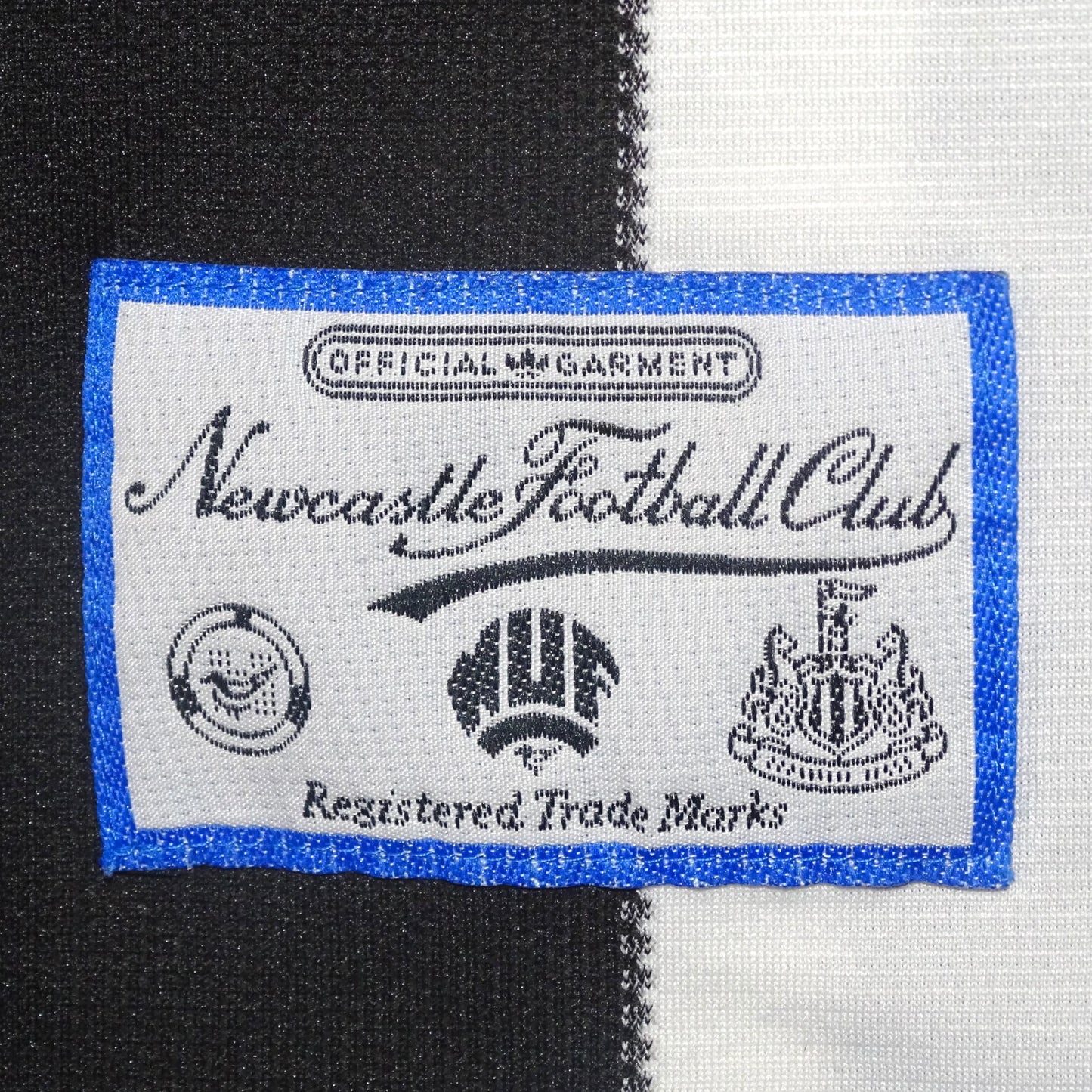 MAILLOT NEWCASTLE UNITED FC 1995/96 DOMICILE SHEARER #9 [XL]